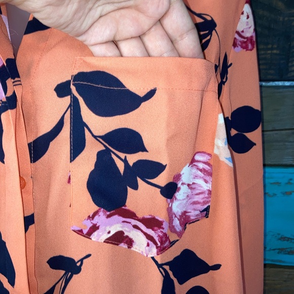 Apt.9 button down floral Top M - Picture 6 of 11